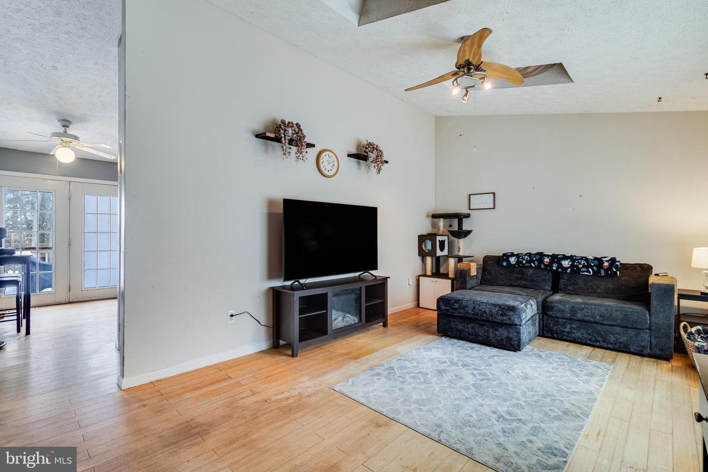 348 Red Cloud Road photo 3