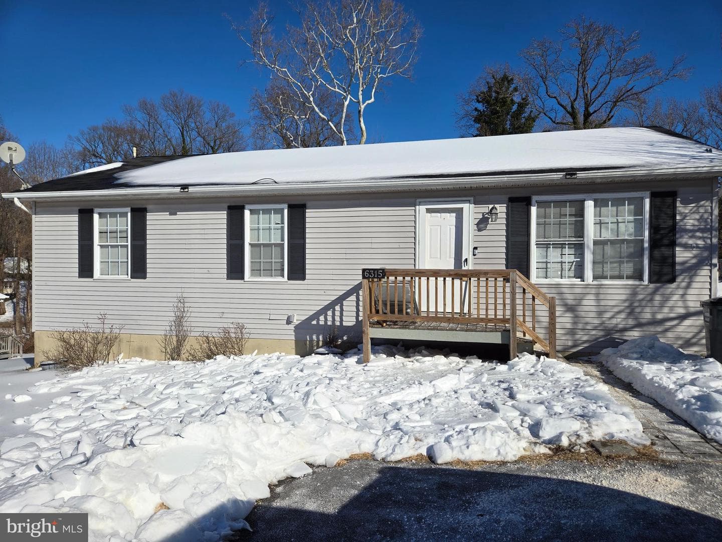 6315 5th Street photo 2