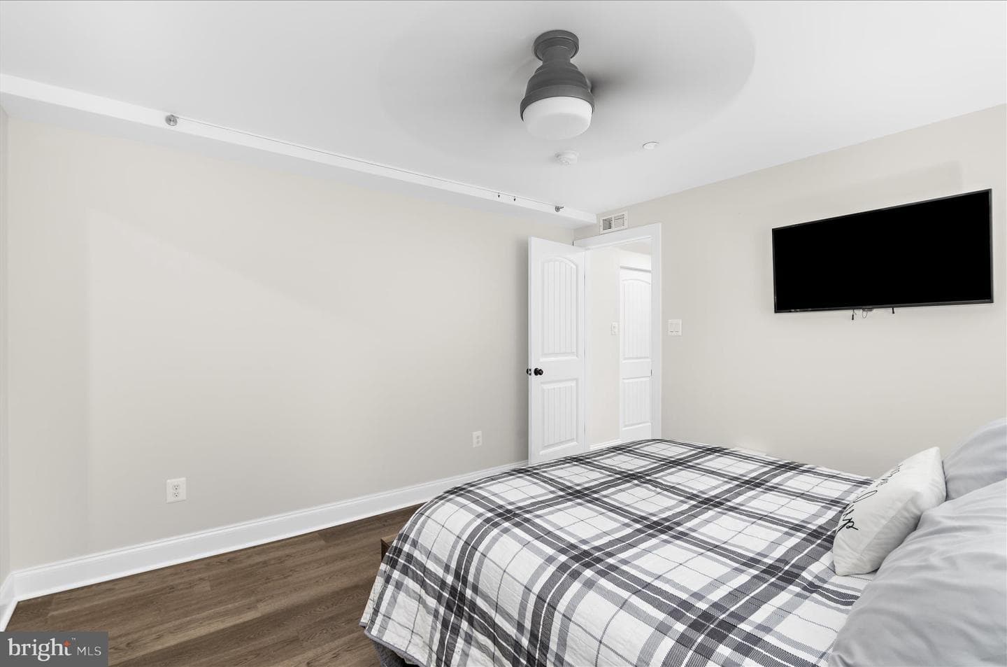 2225 Saint Margaret Boulevard photo 38