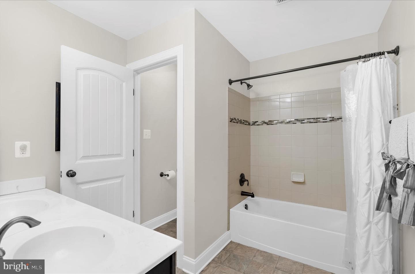 2225 Saint Margaret Boulevard photo 58