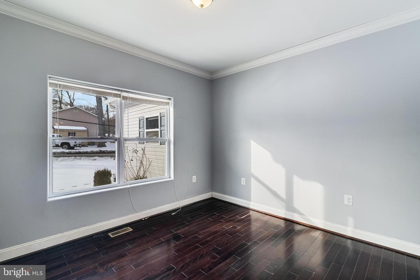 8230 Pine Boulevard photo 21