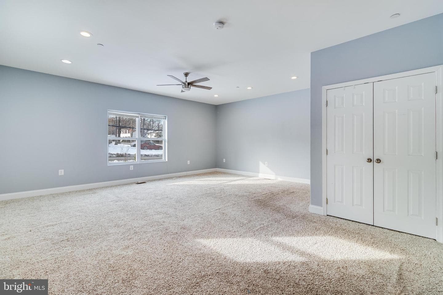 8230 Pine Boulevard photo 22