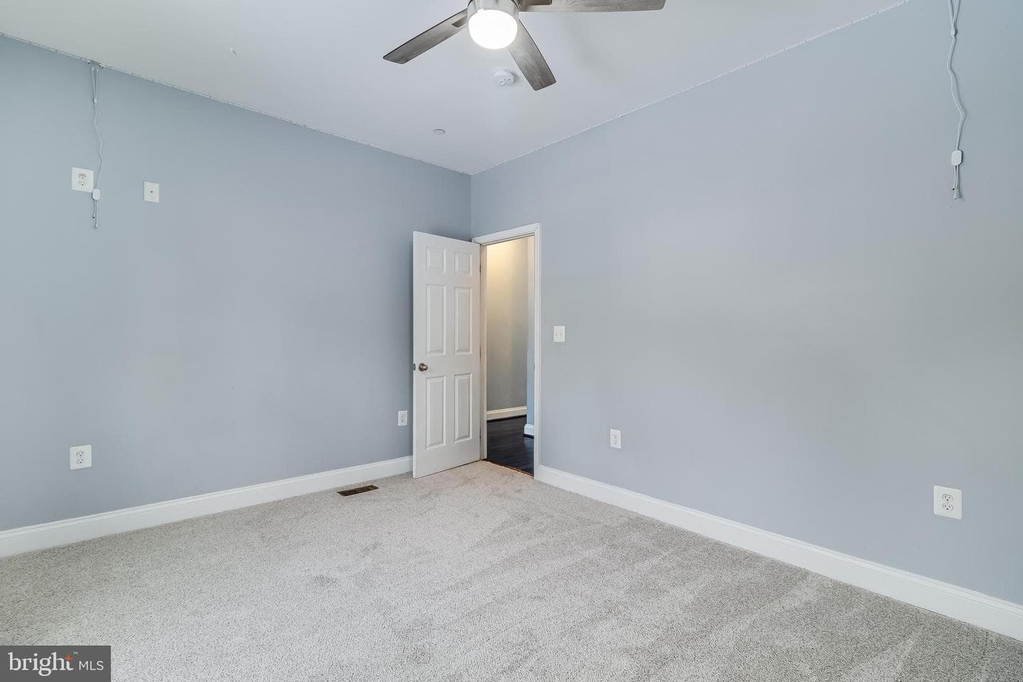 8230 Pine Boulevard photo 33