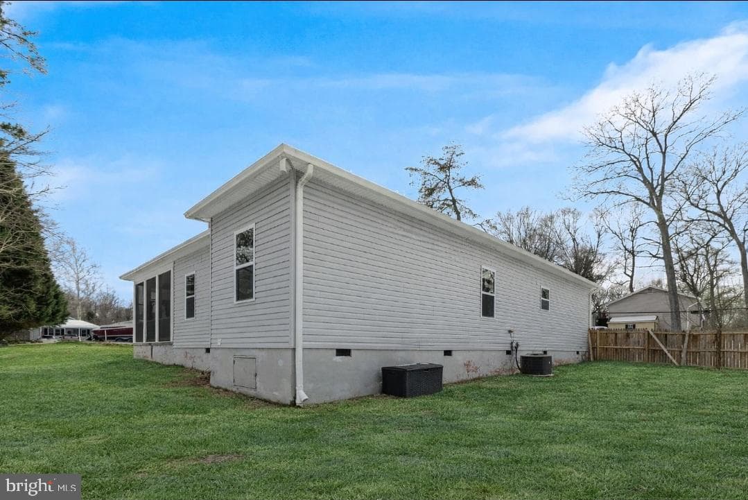 8230 Pine Boulevard photo 4
