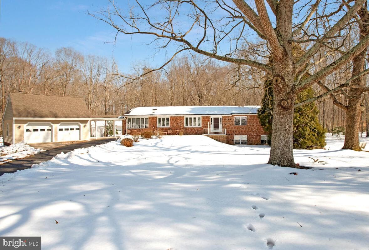 2451 Boxwood Place photo 1