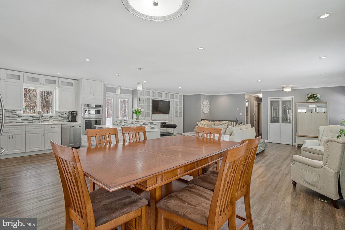 2451 Boxwood Place photo 21