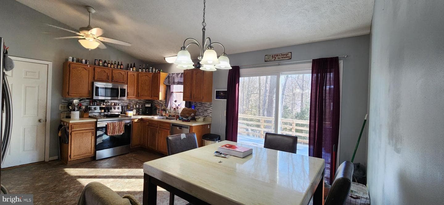 12846 Laurel Way photo 5
