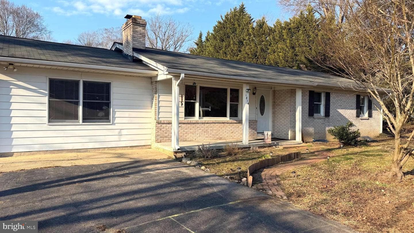 1814 Lowery Road photo 2
