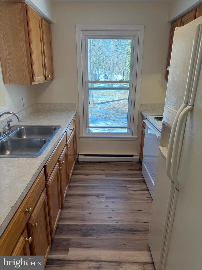 1550 Avenue C photo 10