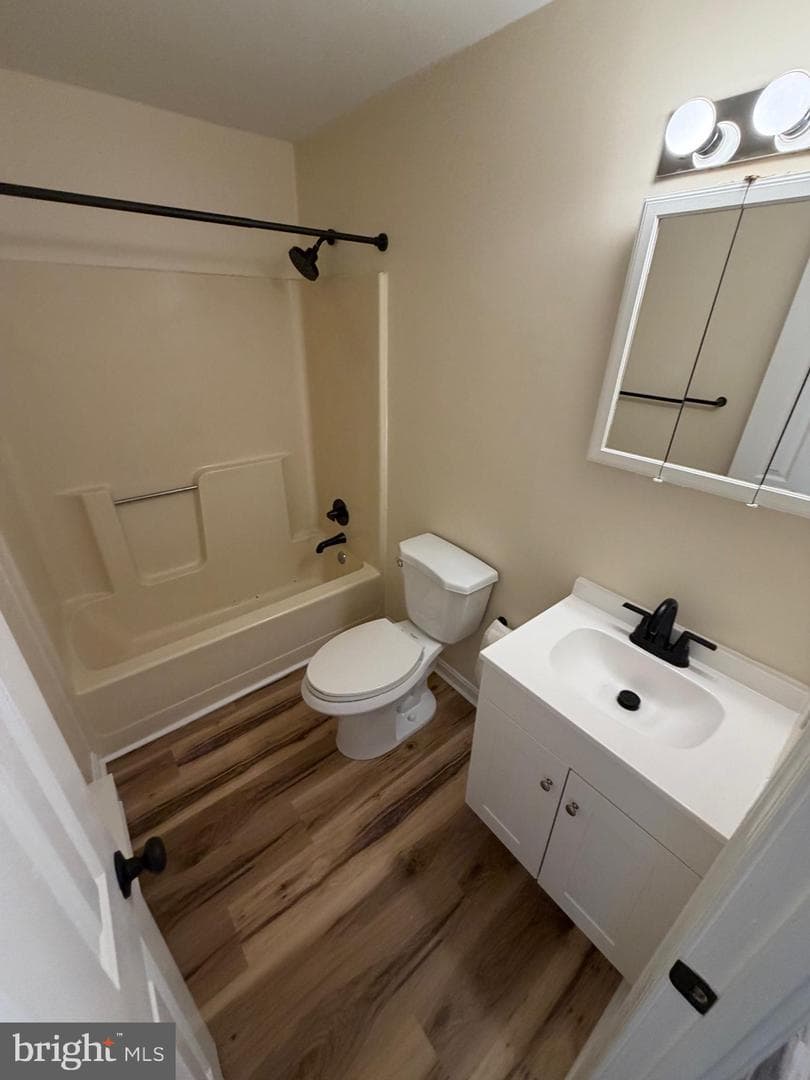 1550 Avenue C photo 12