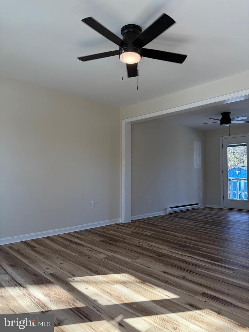 1550 Avenue C photo 5