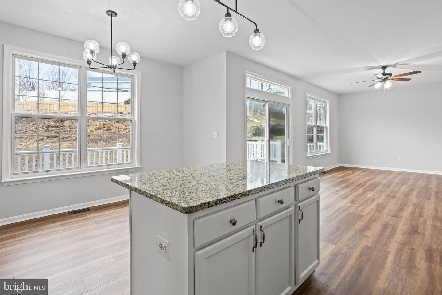 8128 Bayview Hills Drive photo 12