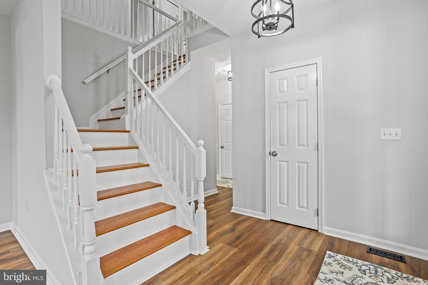 8128 Bayview Hills Drive photo 16