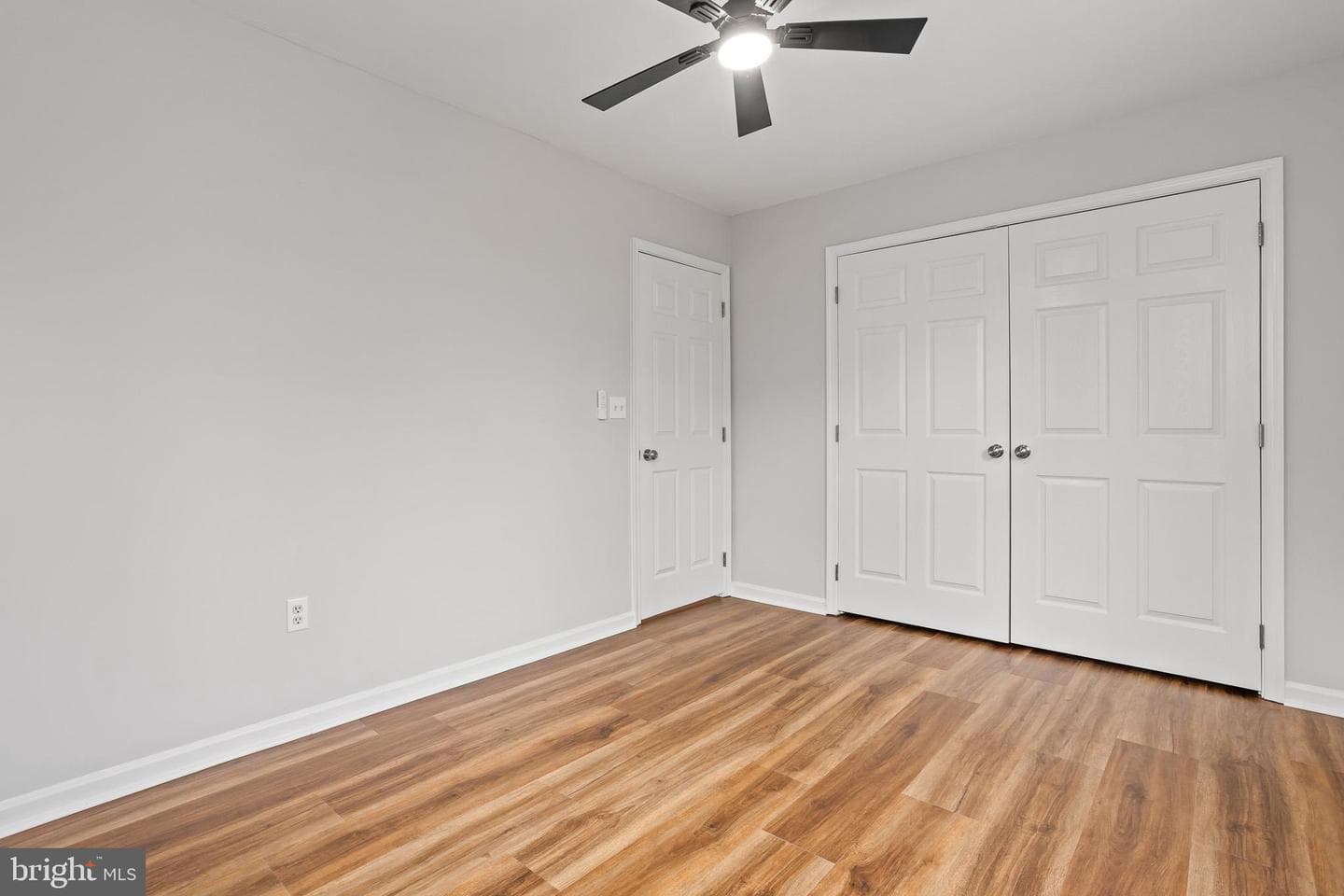 8128 Bayview Hills Drive photo 21