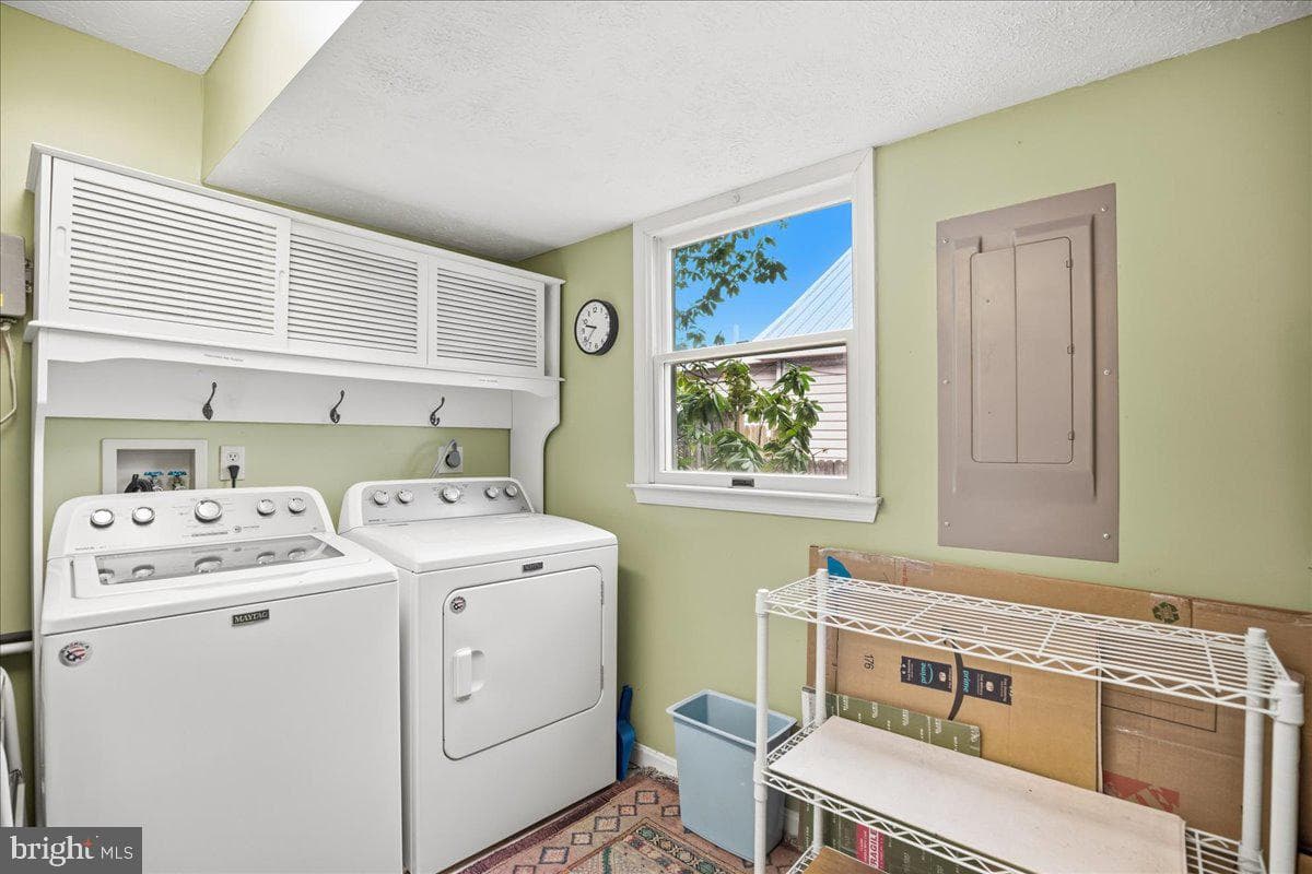 14382 Sedwick Avenue photo 71