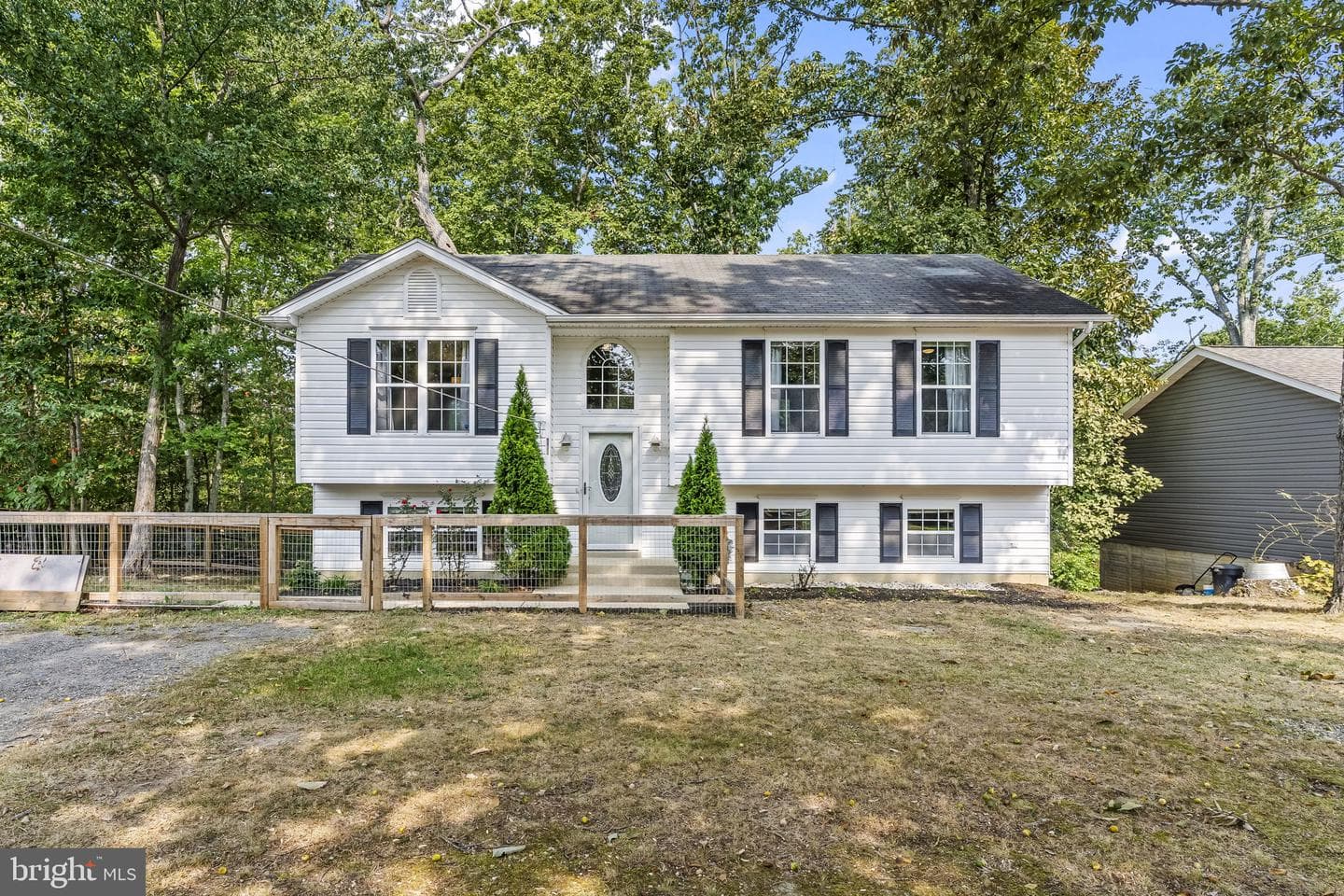 11609 Deadwood Drive photo 2
