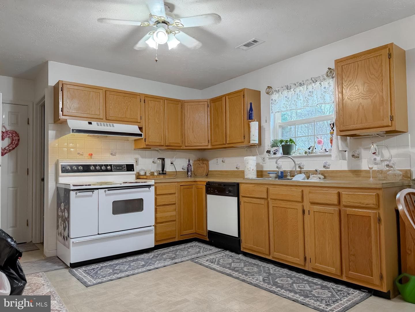 3710 Red Berry Drive photo 8