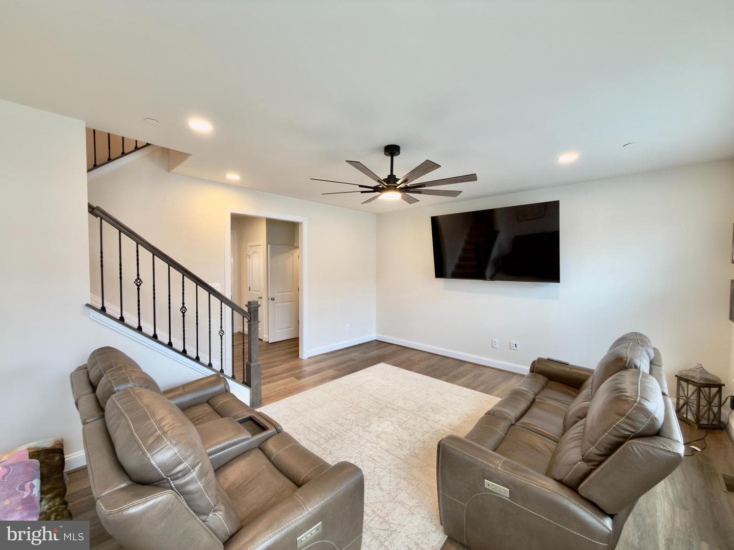 241 Sullivan Lane photo 14
