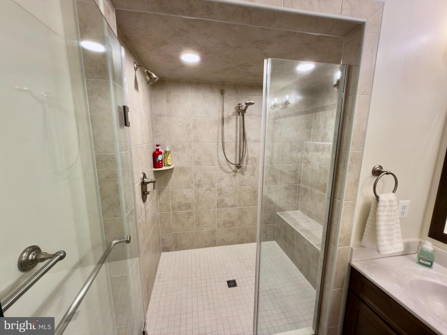 241 Sullivan Lane photo 21