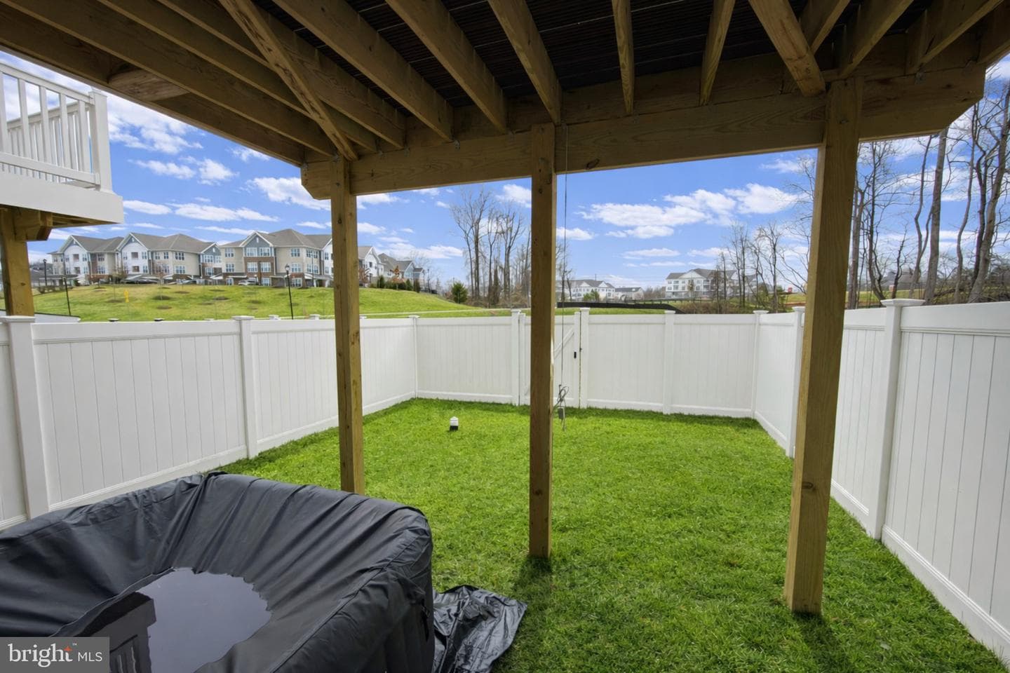 241 Sullivan Lane photo 32