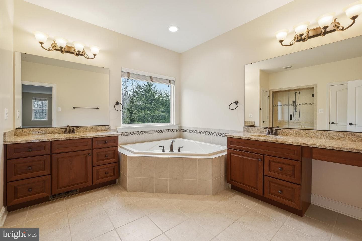2117 Hunter Trail photo 27