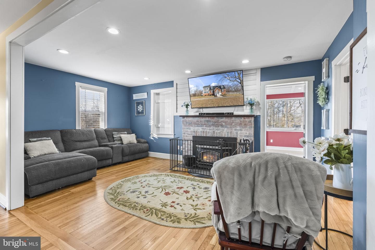 5920 Cherry Hill Road photo 8