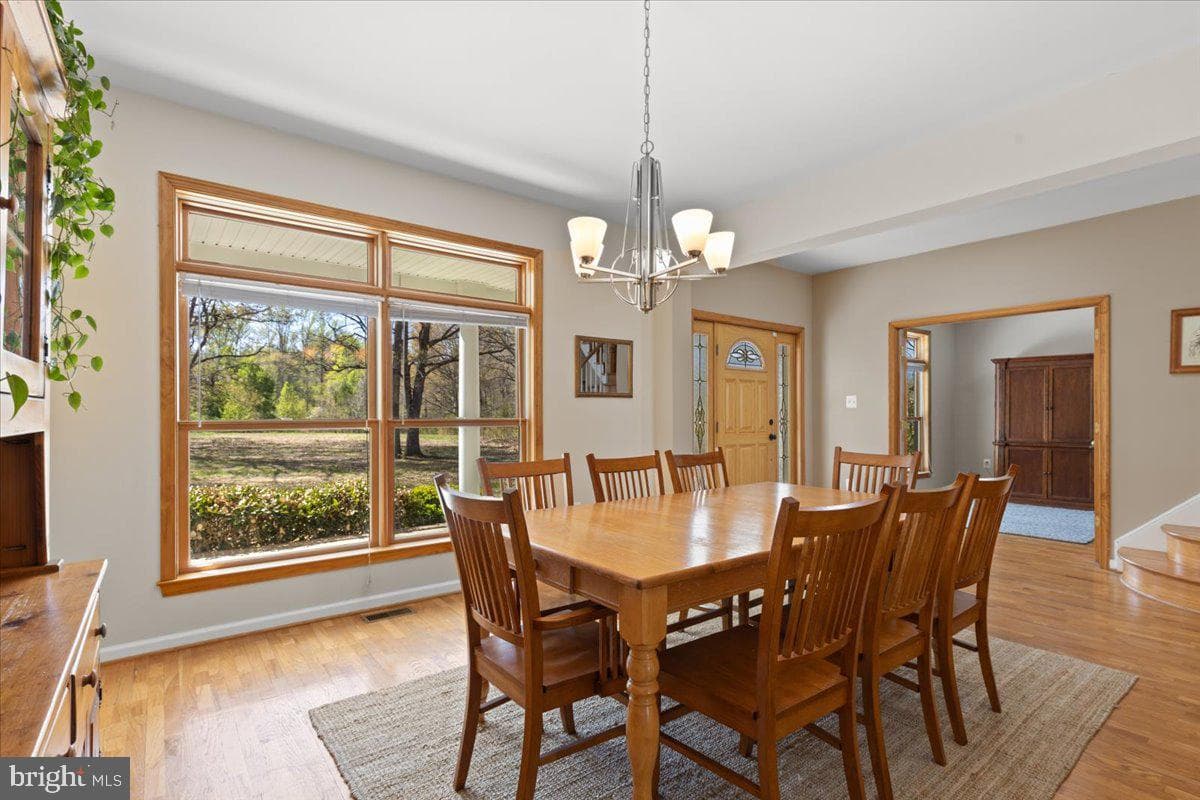 9345 Baker Street photo 14