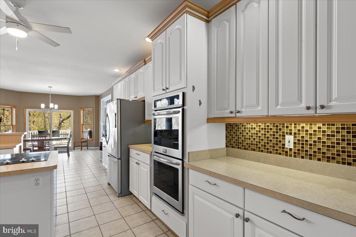 9345 Baker Street photo 19