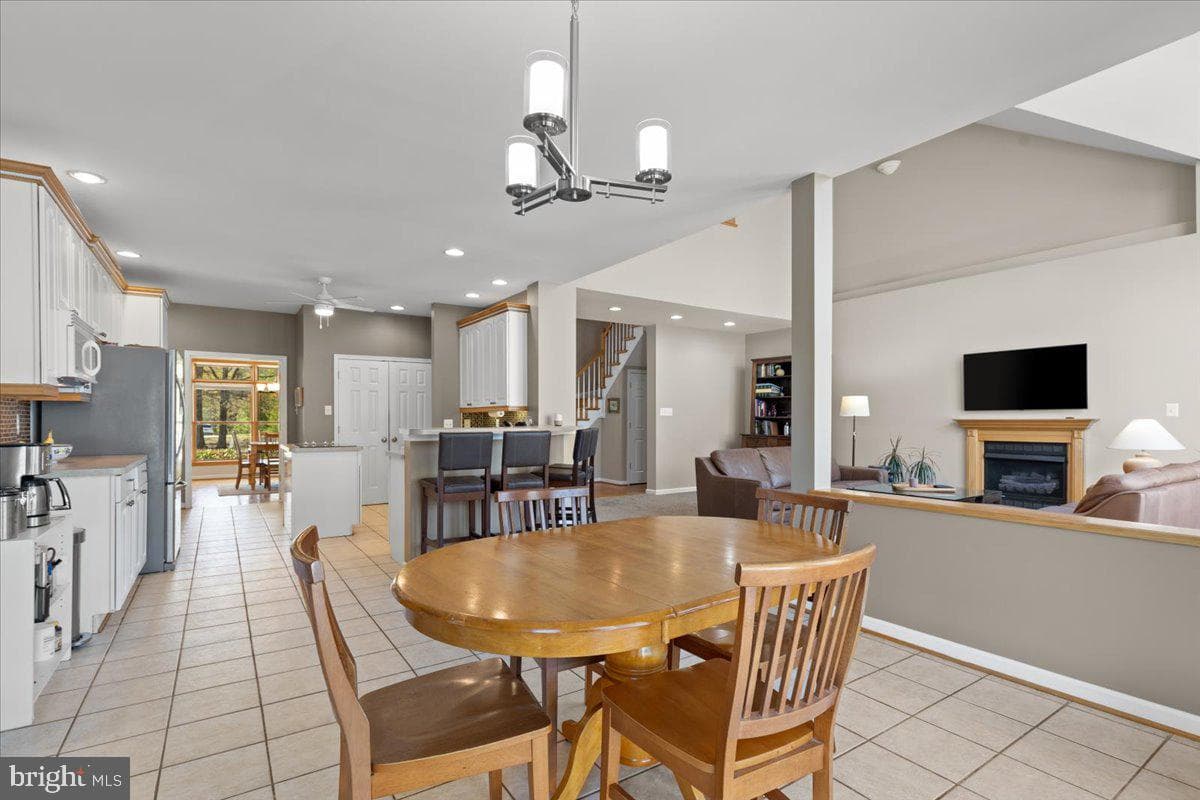 9345 Baker Street photo 24