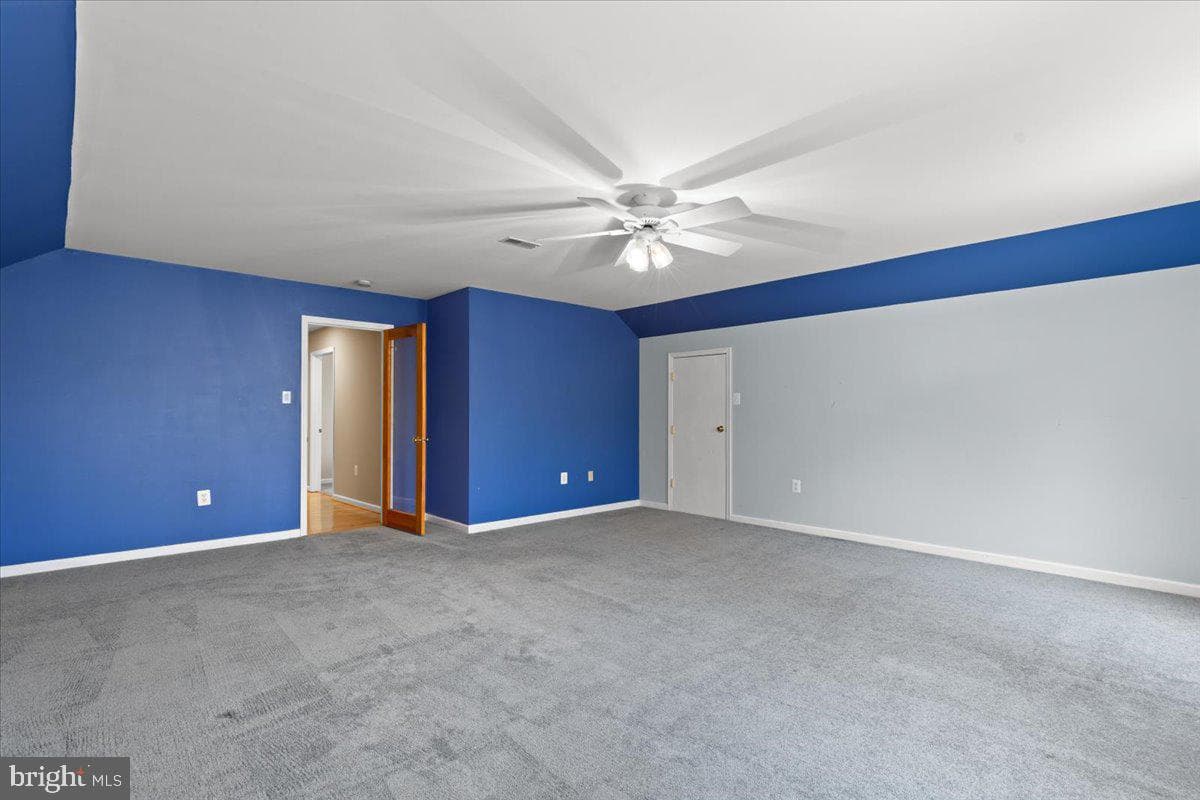 9345 Baker Street photo 59