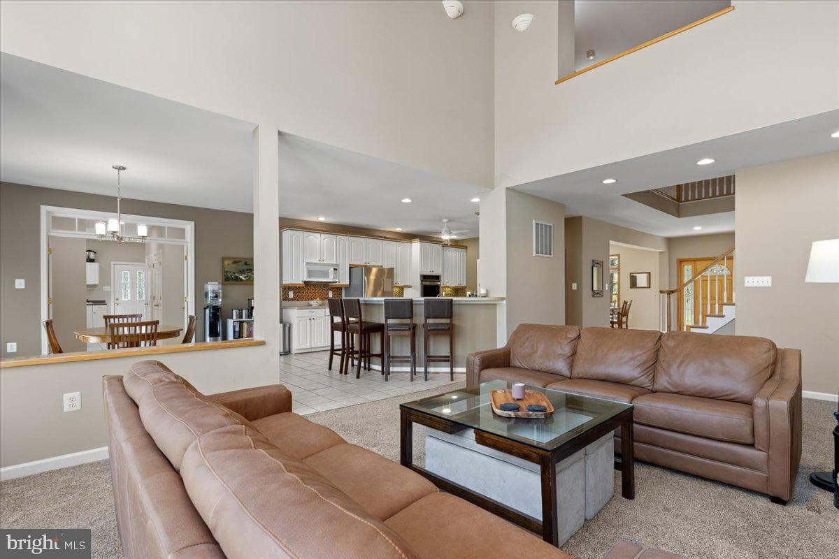9345 Baker Street photo 7