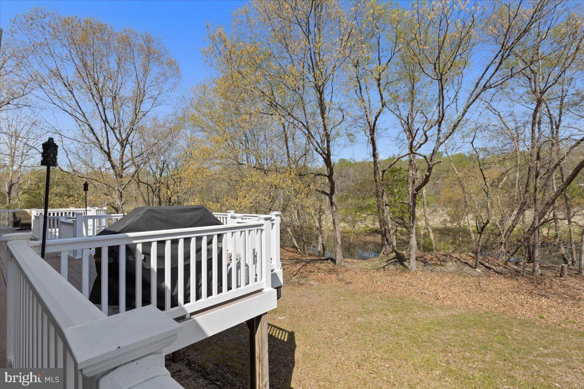 9345 Baker Street photo 79