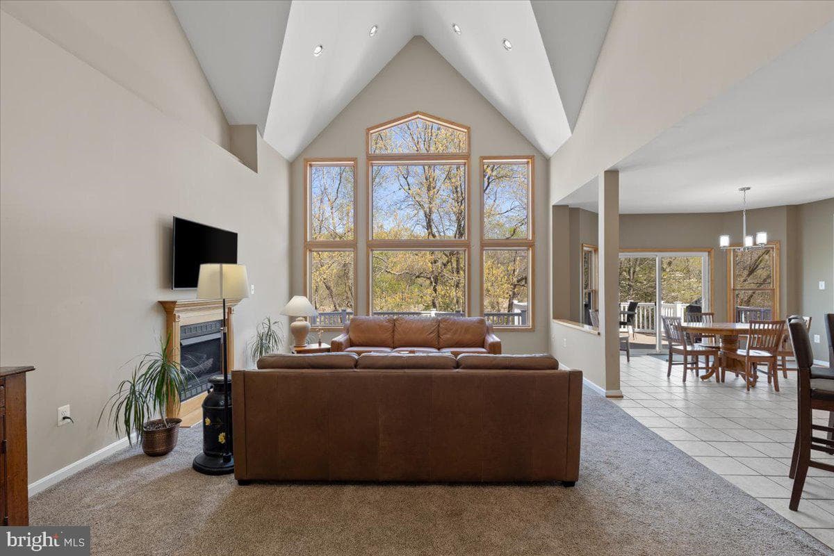 9345 Baker Street photo 8