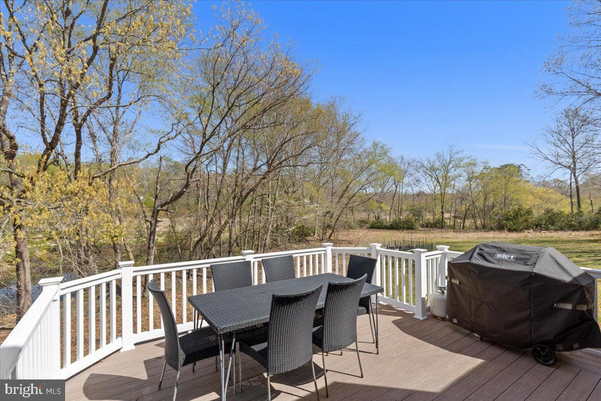 9345 Baker Street photo 80