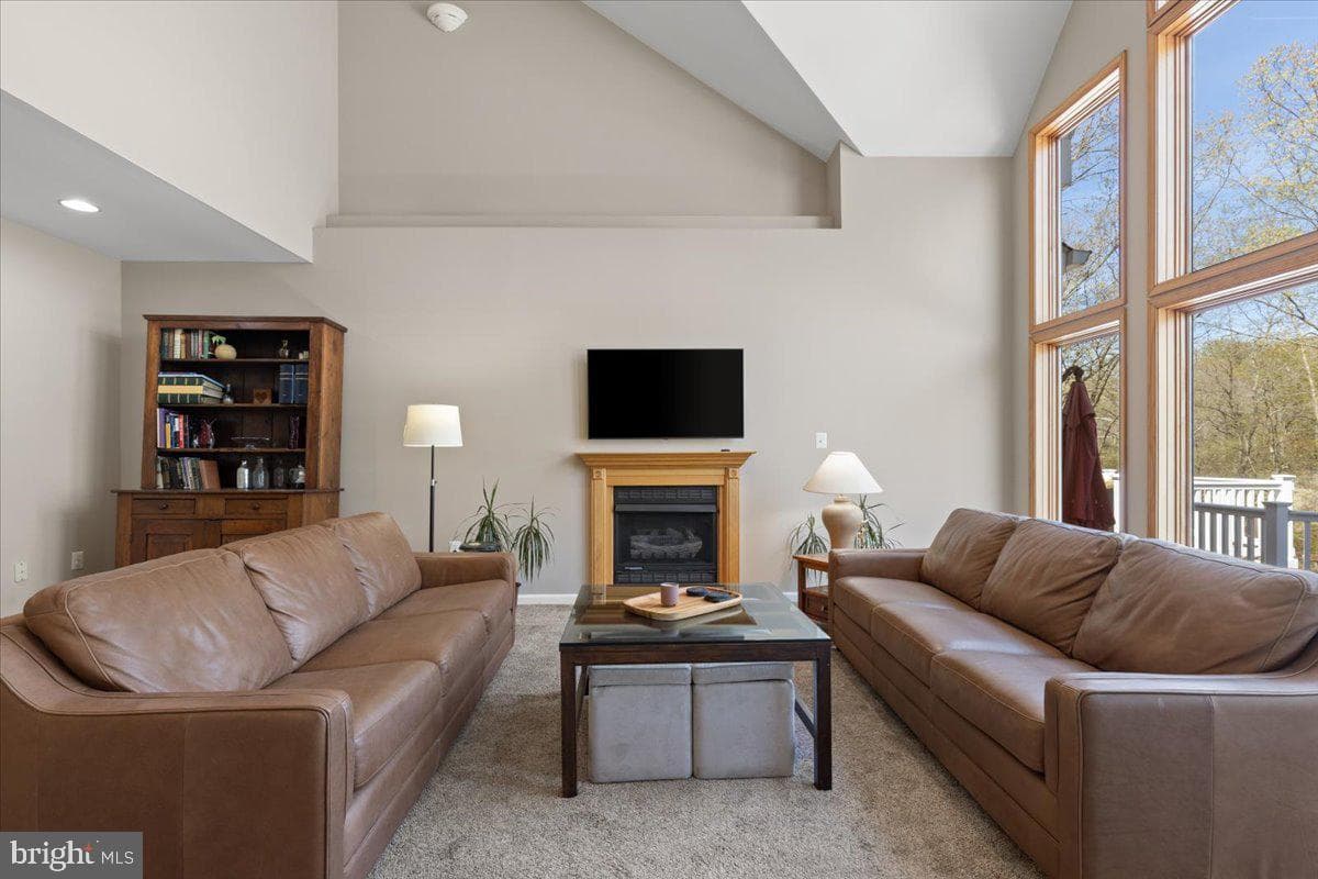 9345 Baker Street photo 9