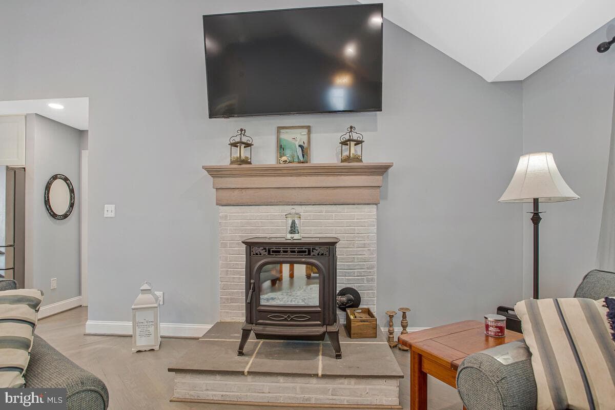 3420 Charing Court photo 9
