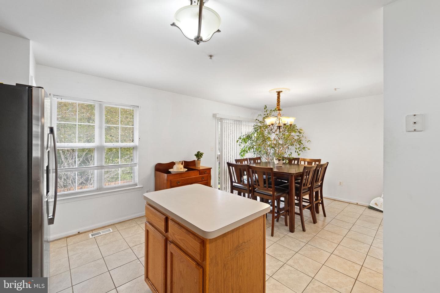 379 Cambridge Place photo 11