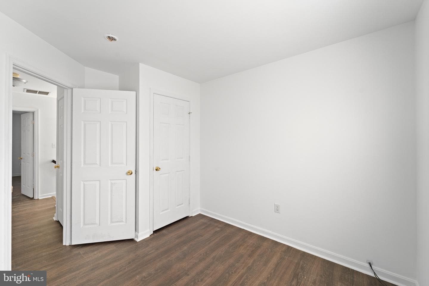 379 Cambridge Place photo 19