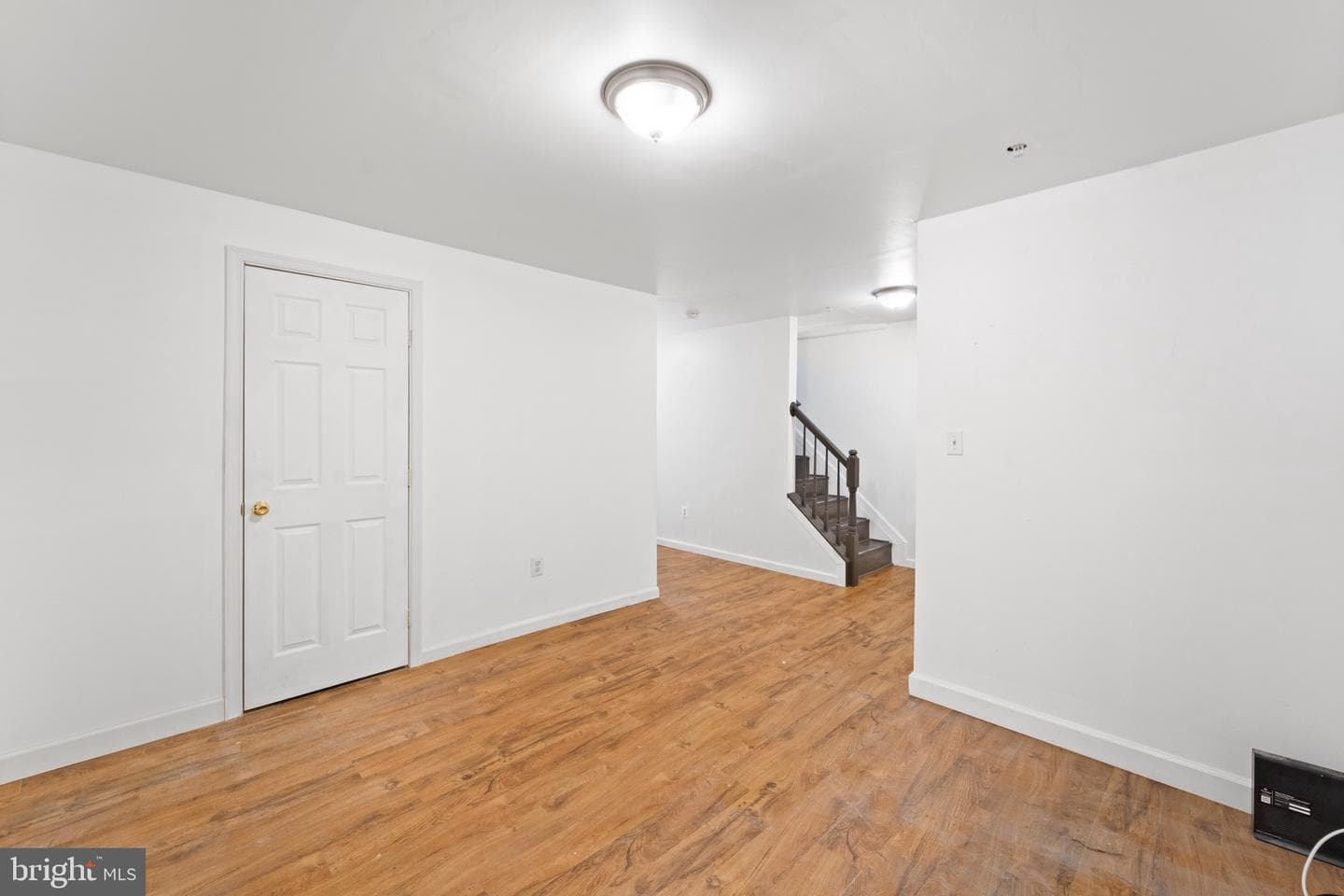 379 Cambridge Place photo 2