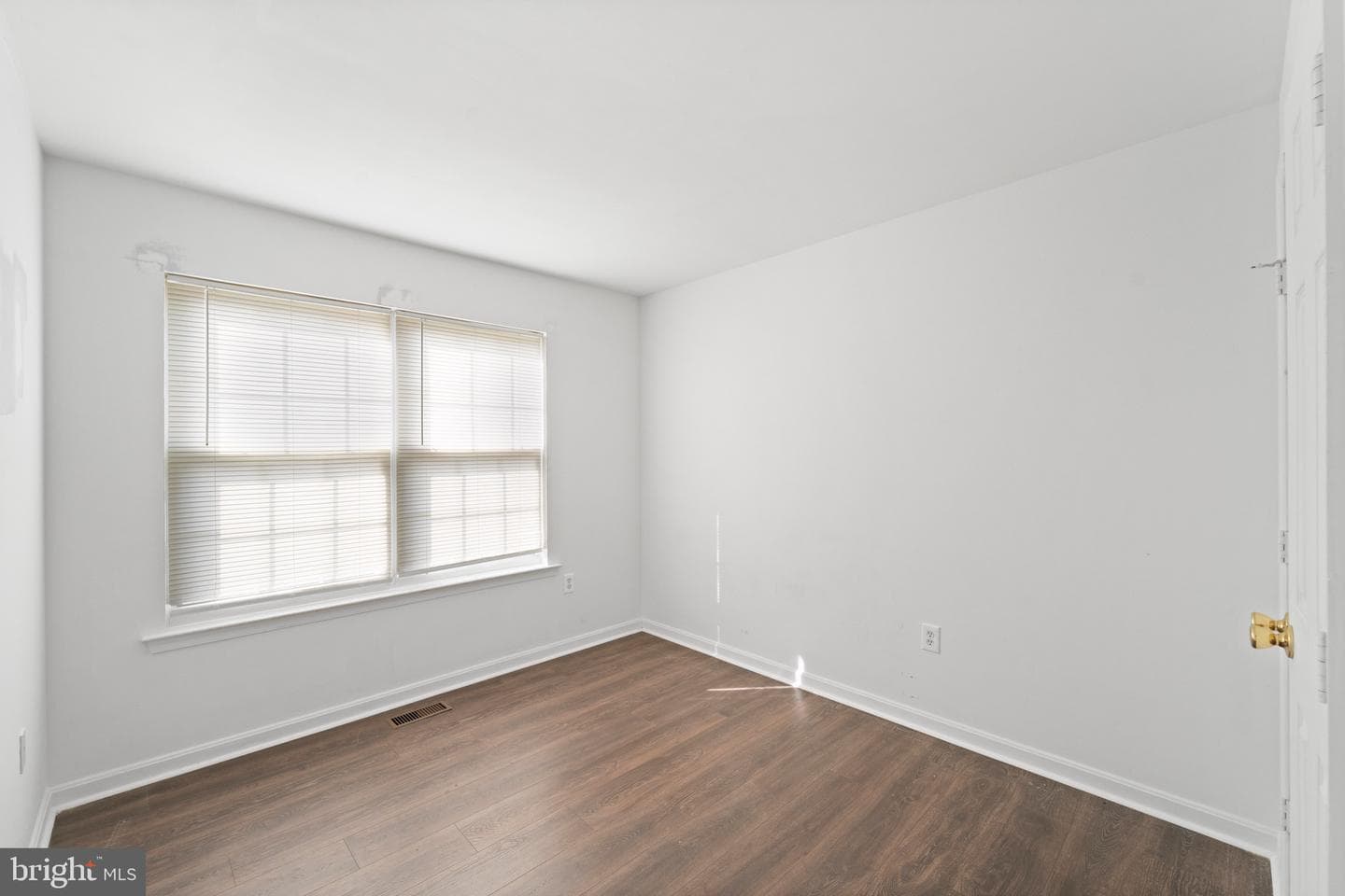 379 Cambridge Place photo 20
