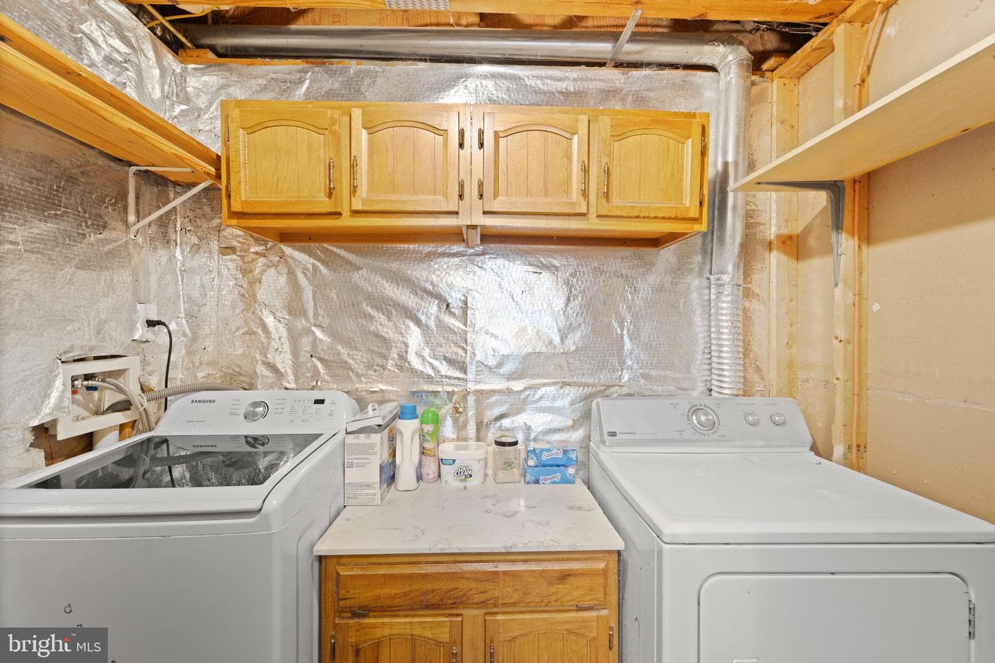 379 Cambridge Place photo 27