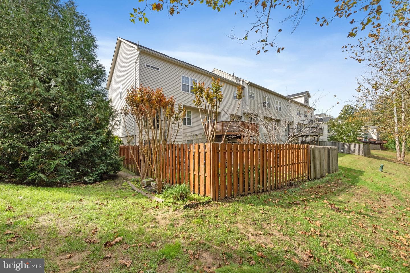 379 Cambridge Place photo 30