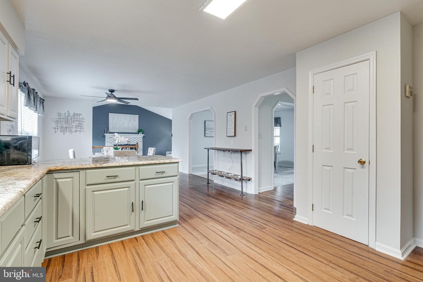 7120 Bluegrass Way photo 10