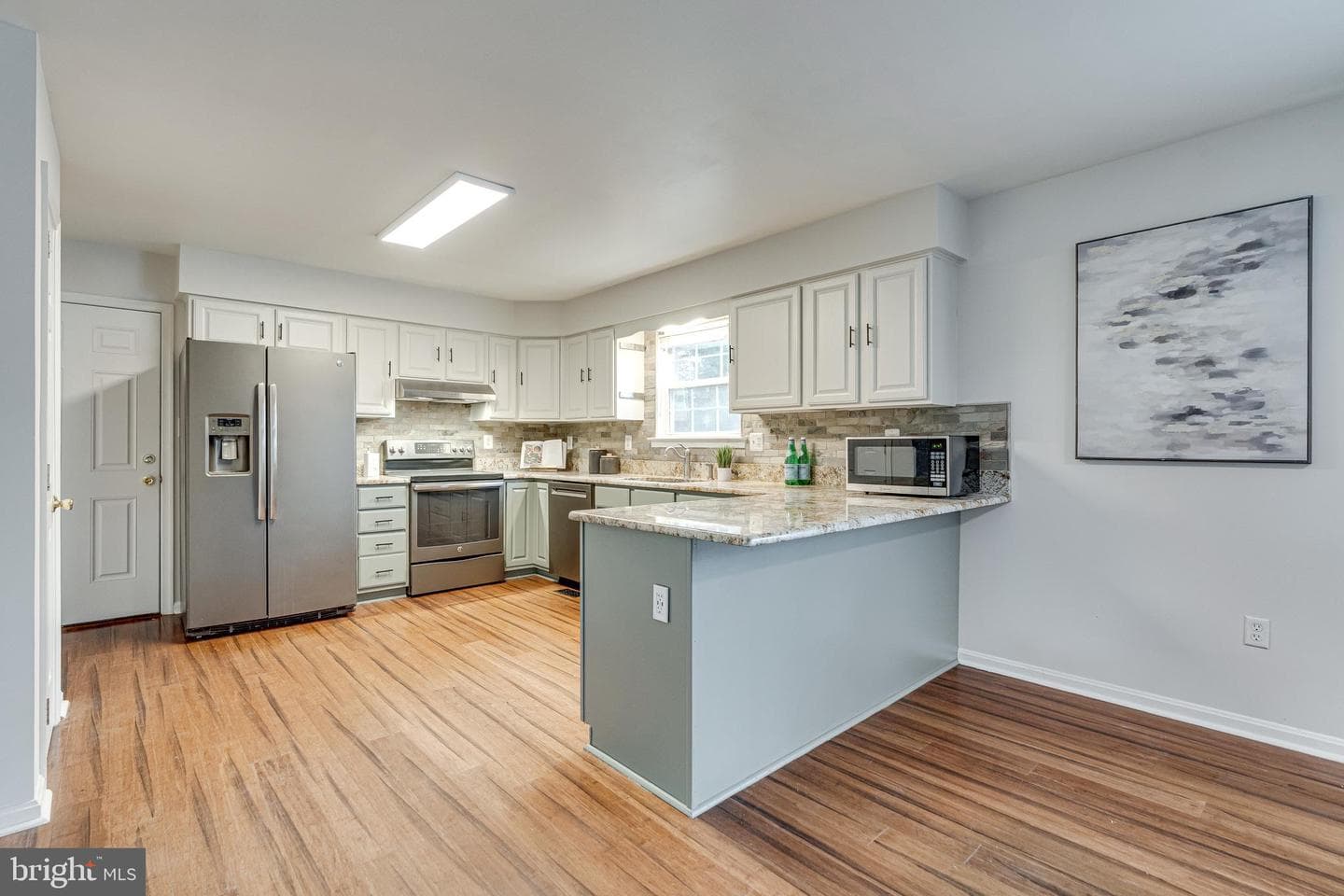 7120 Bluegrass Way photo 8