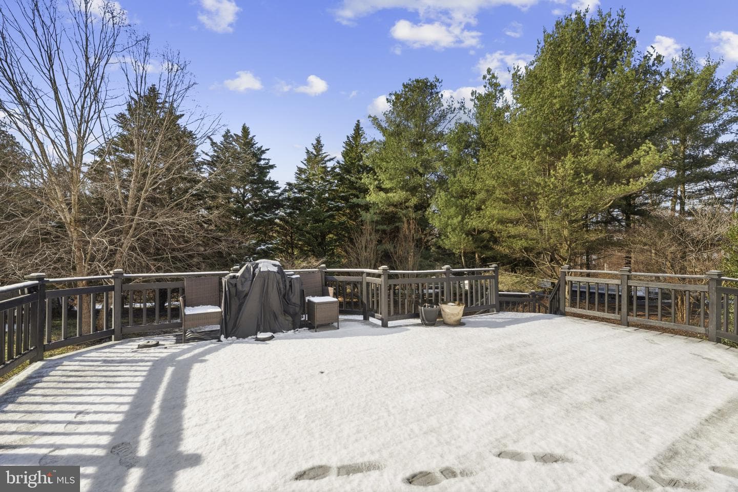 7742 Lake Shore Drive photo 12