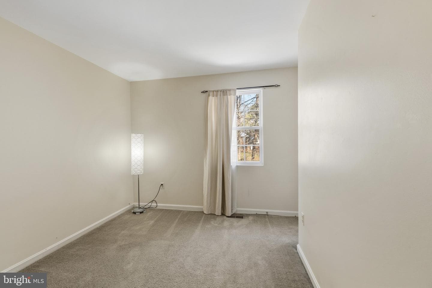 7742 Lake Shore Drive photo 27