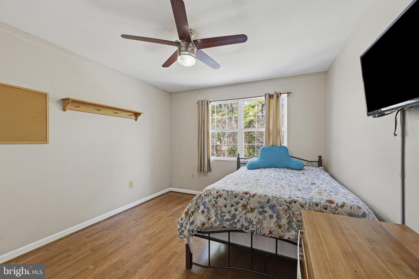 7742 Lake Shore Drive photo 28