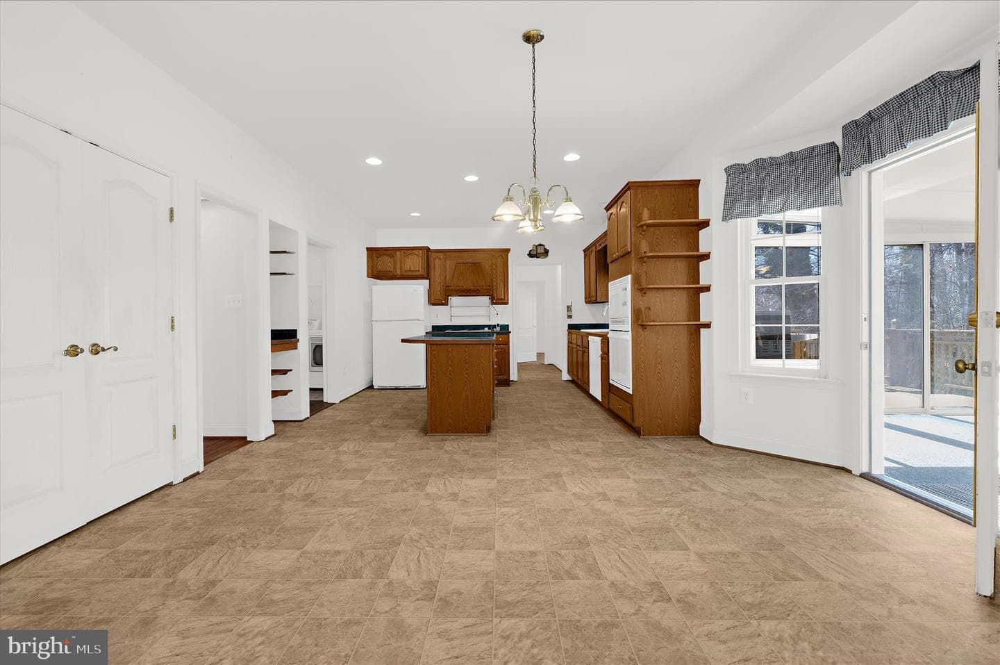 615 Patuxent Reach Drive photo 28