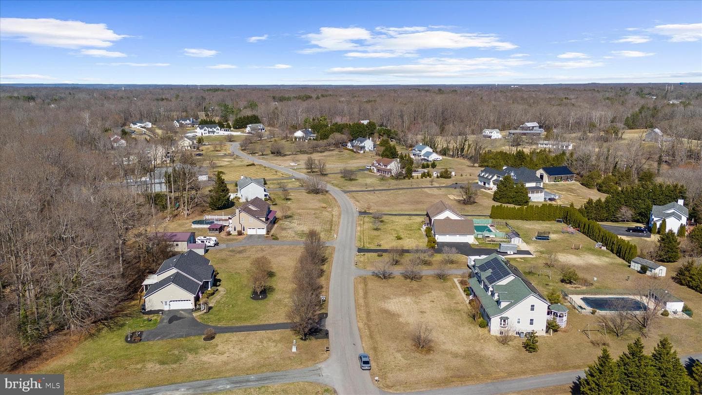 615 Patuxent Reach Drive photo 73
