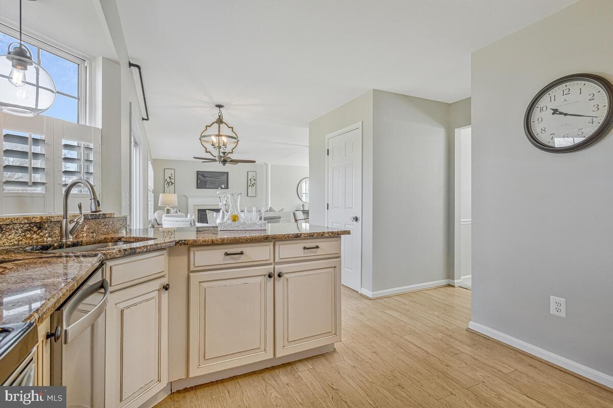 1125 Sheridan Drive photo 16